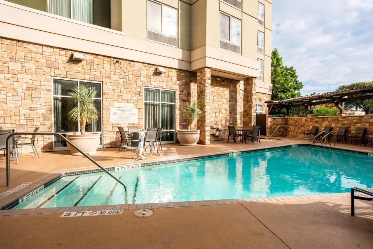Fairfield Inn & Suites By Marriott San Antonio Downtown/Alamo Plaza Exterior photo