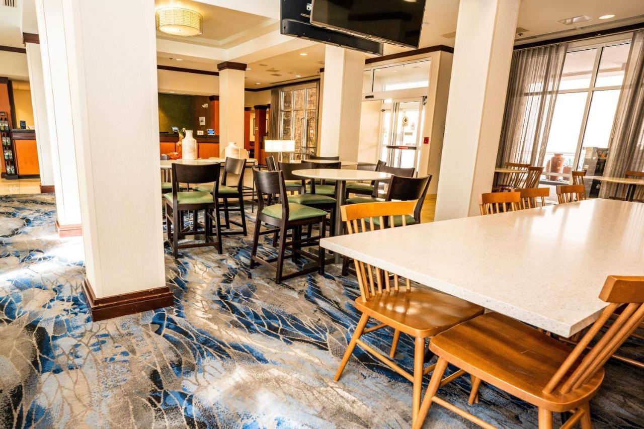 Fairfield Inn & Suites By Marriott San Antonio Downtown/Alamo Plaza Exterior photo